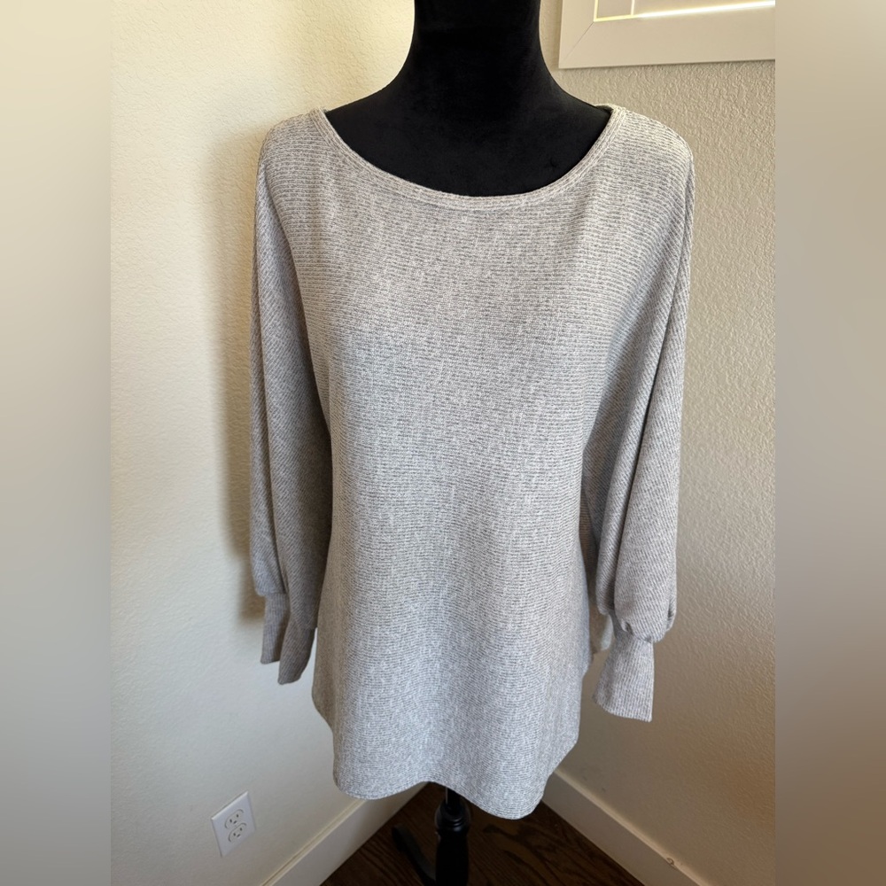 Max Studio Gray Crew Neck Sweater
